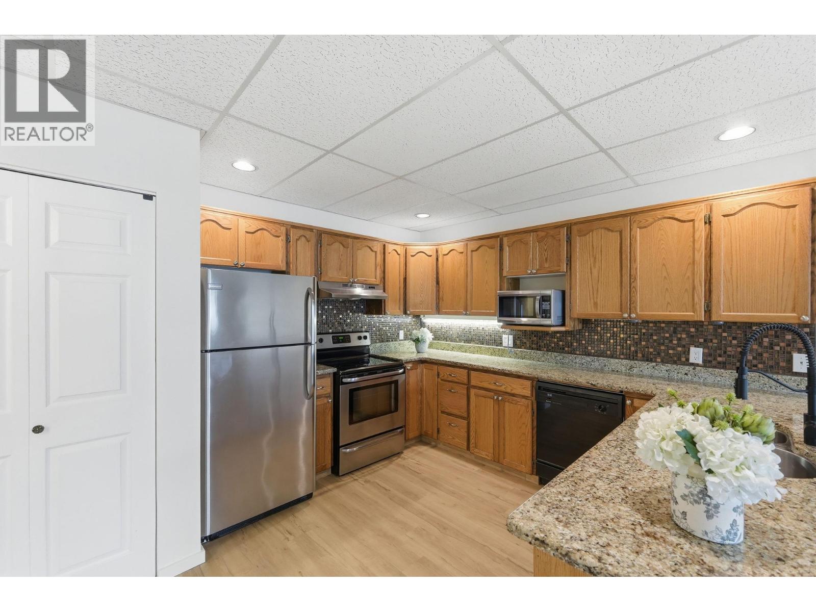 3610 Eagle Bay Road Unit# D, Eagle Bay