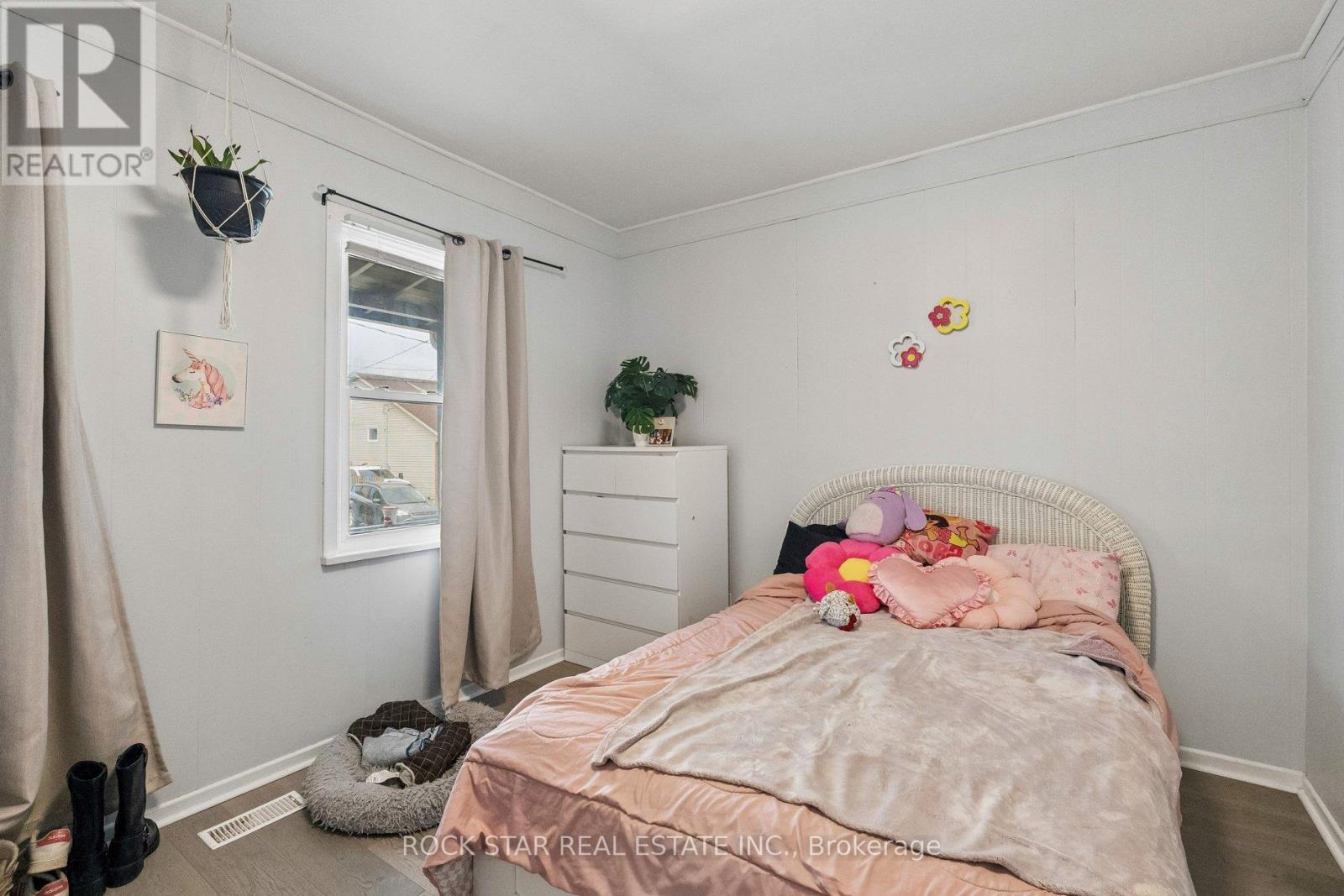 26 ALBINA STREET - 7