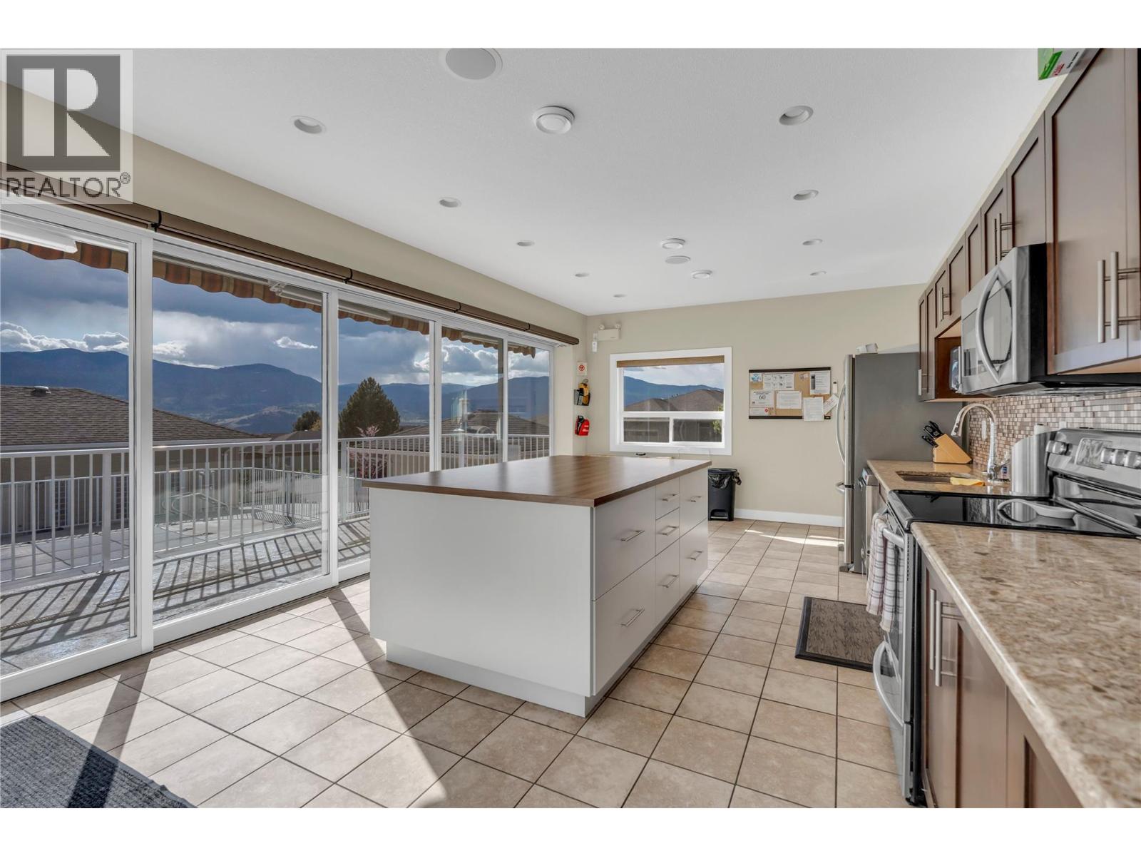 170 Stocks Crescent Unit# 169, Penticton