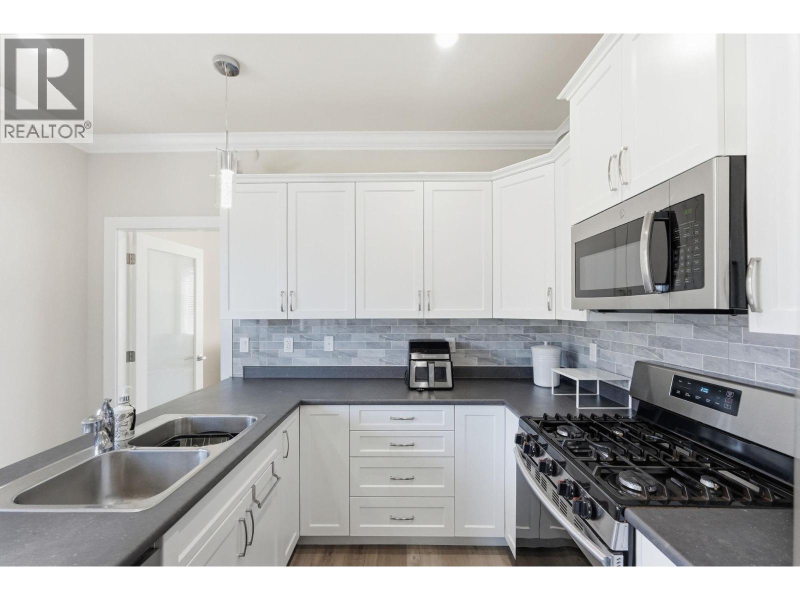  617 Glenmore Road, Kelowna