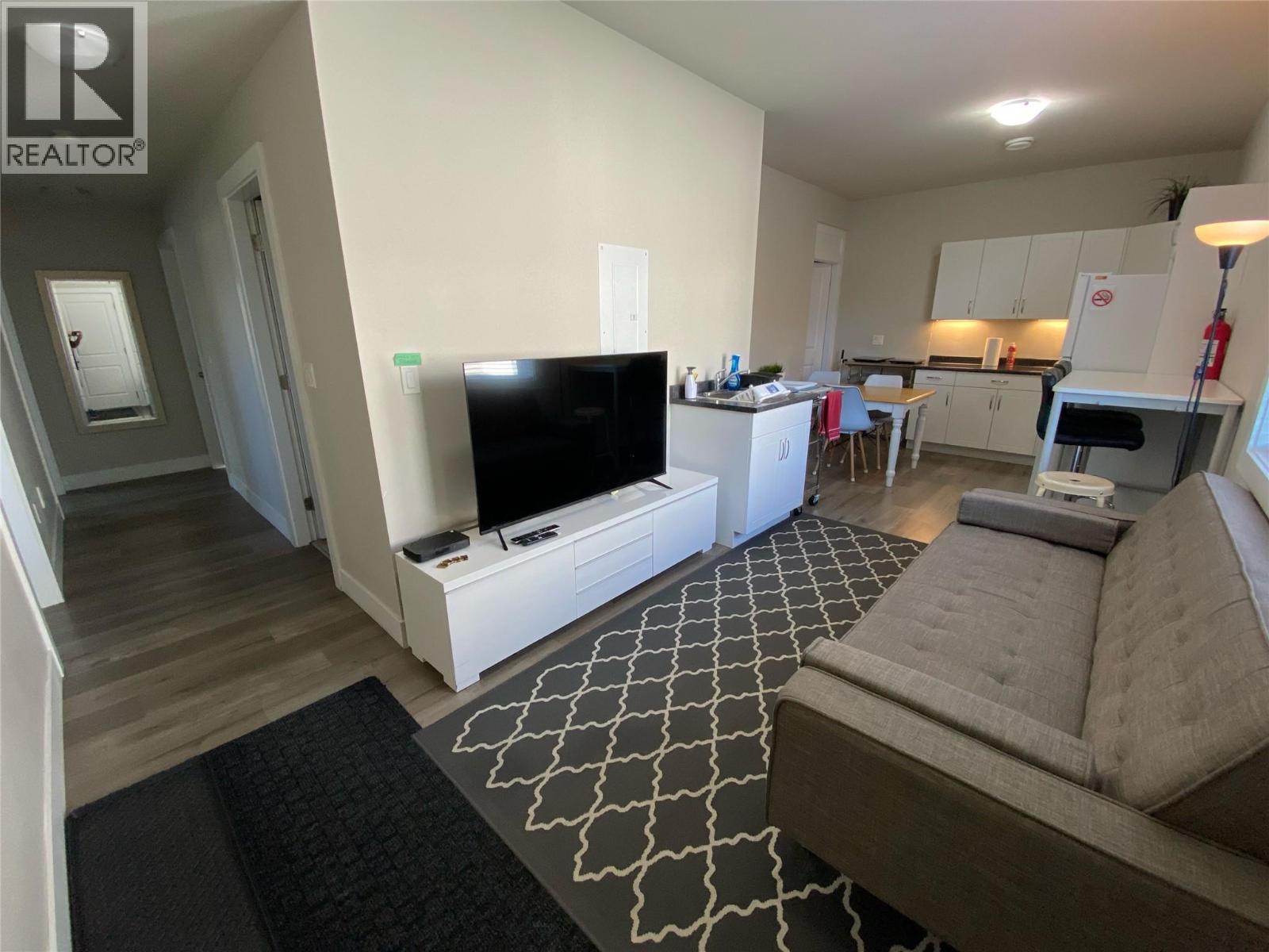  617 Glenmore Road, Kelowna