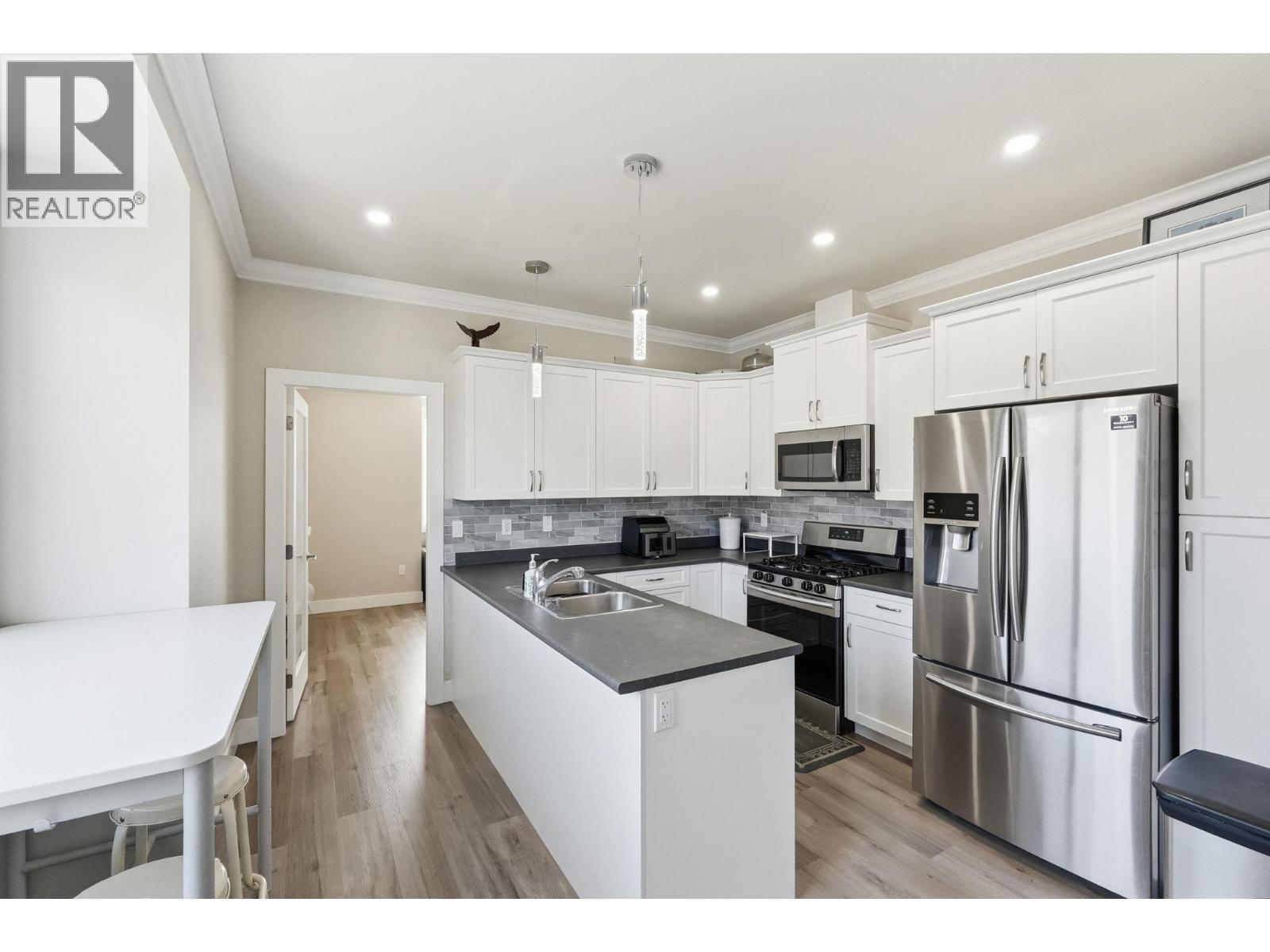  617 Glenmore Road, Kelowna