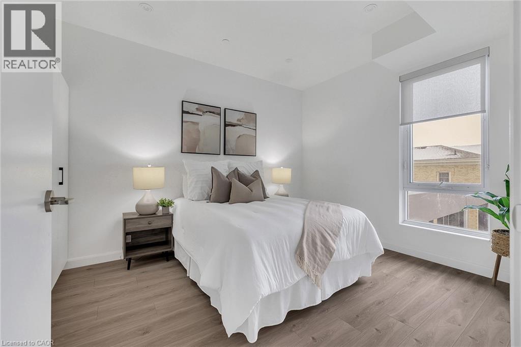 #306 741 KING Street W - 10
