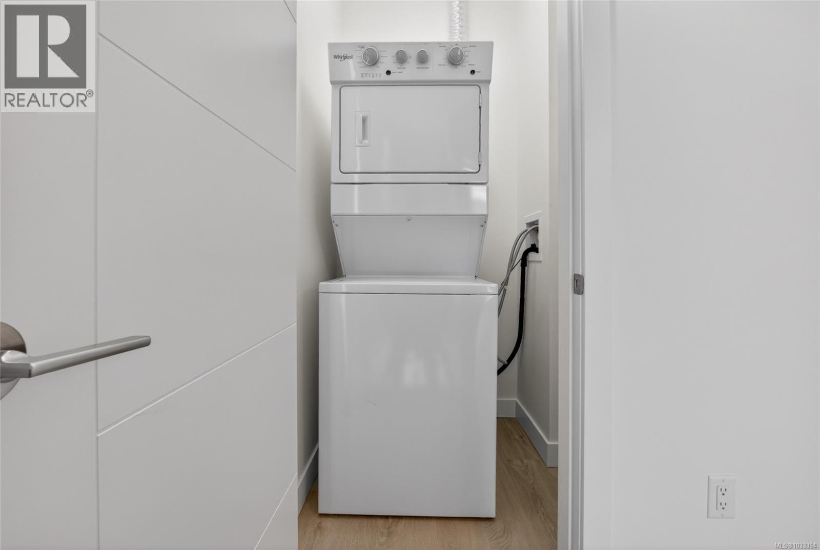 #1 545 JUBILEE St - 25