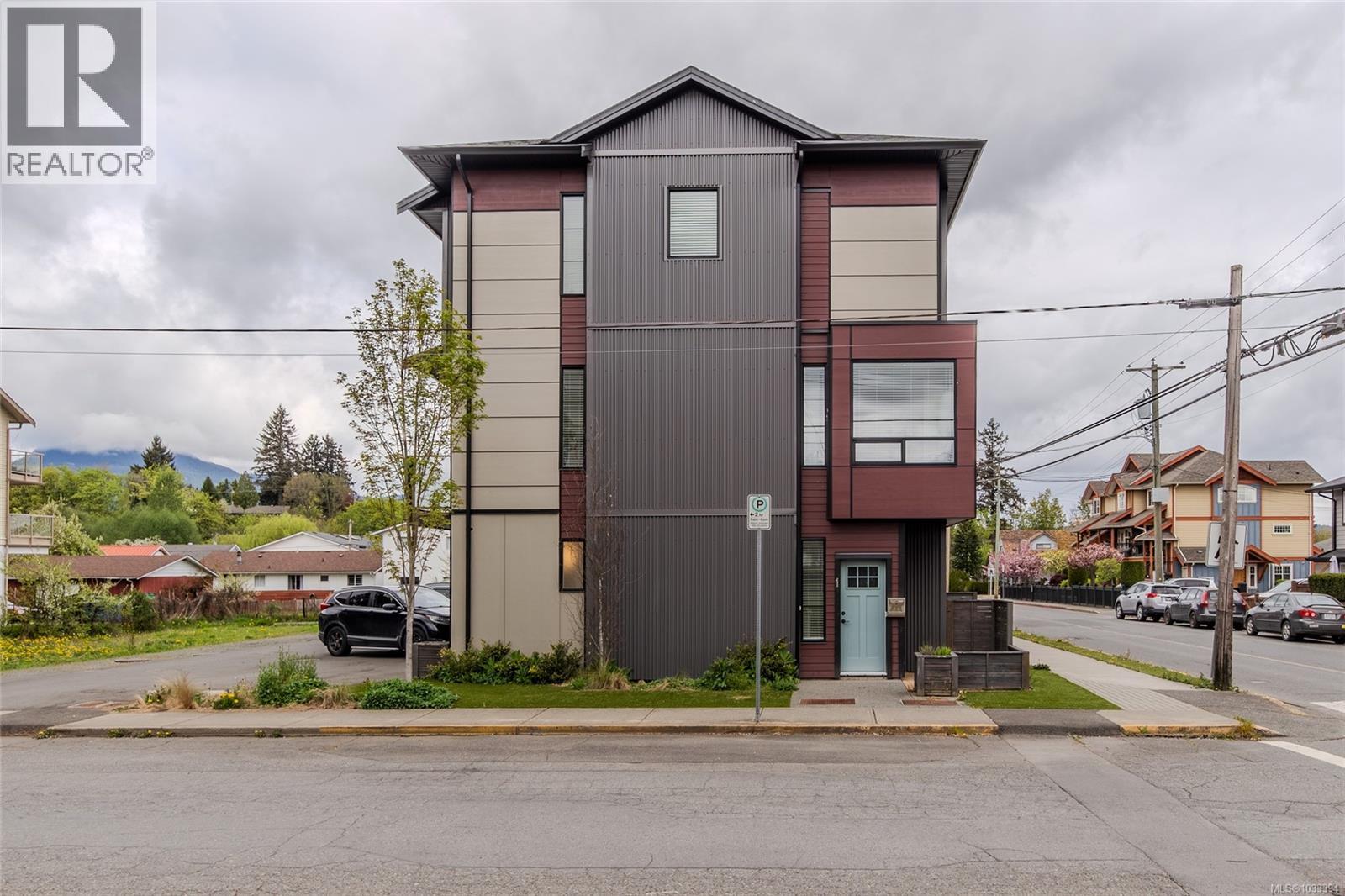 #1 545 JUBILEE St - 3