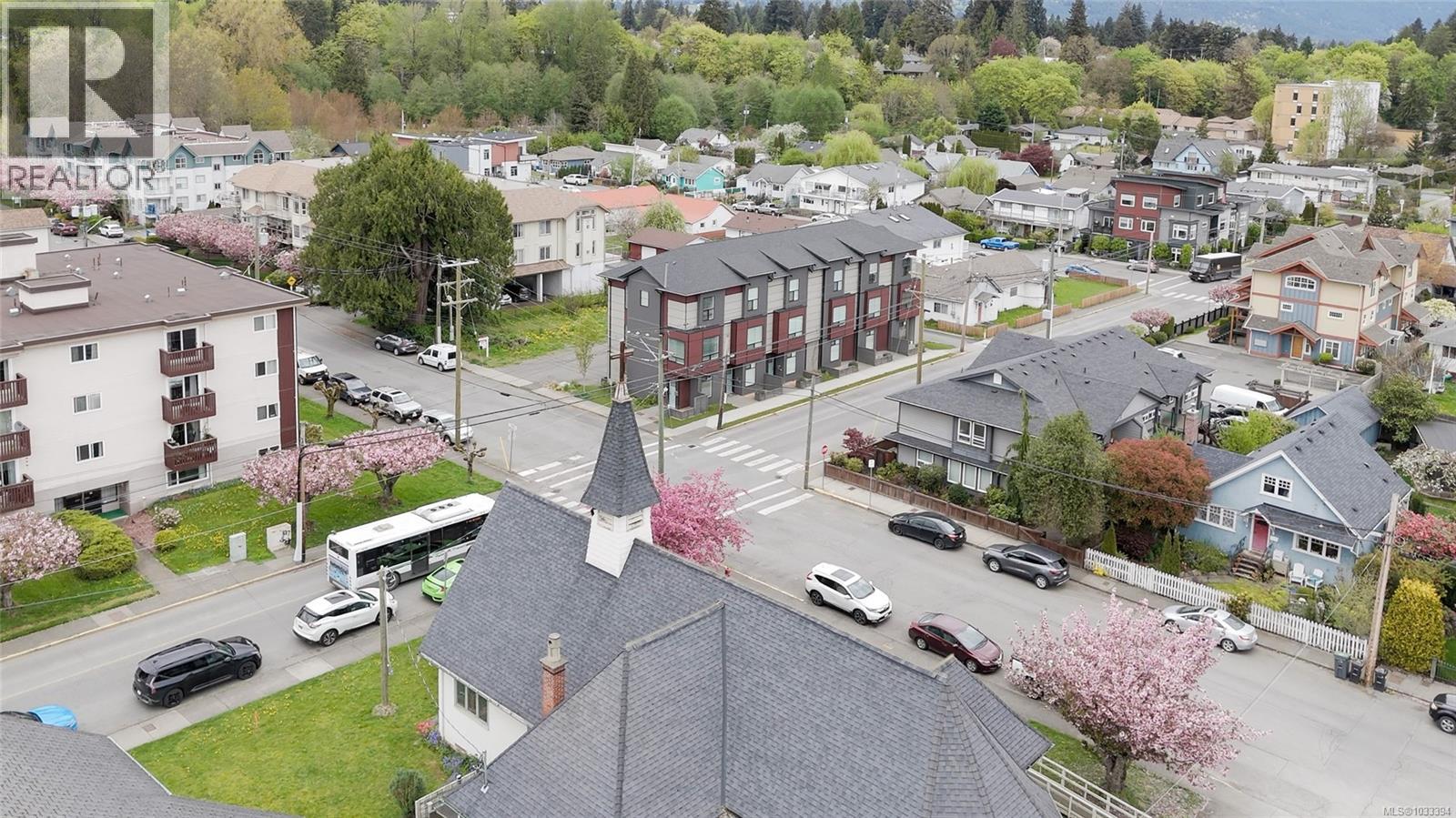 #1 545 JUBILEE St - 28