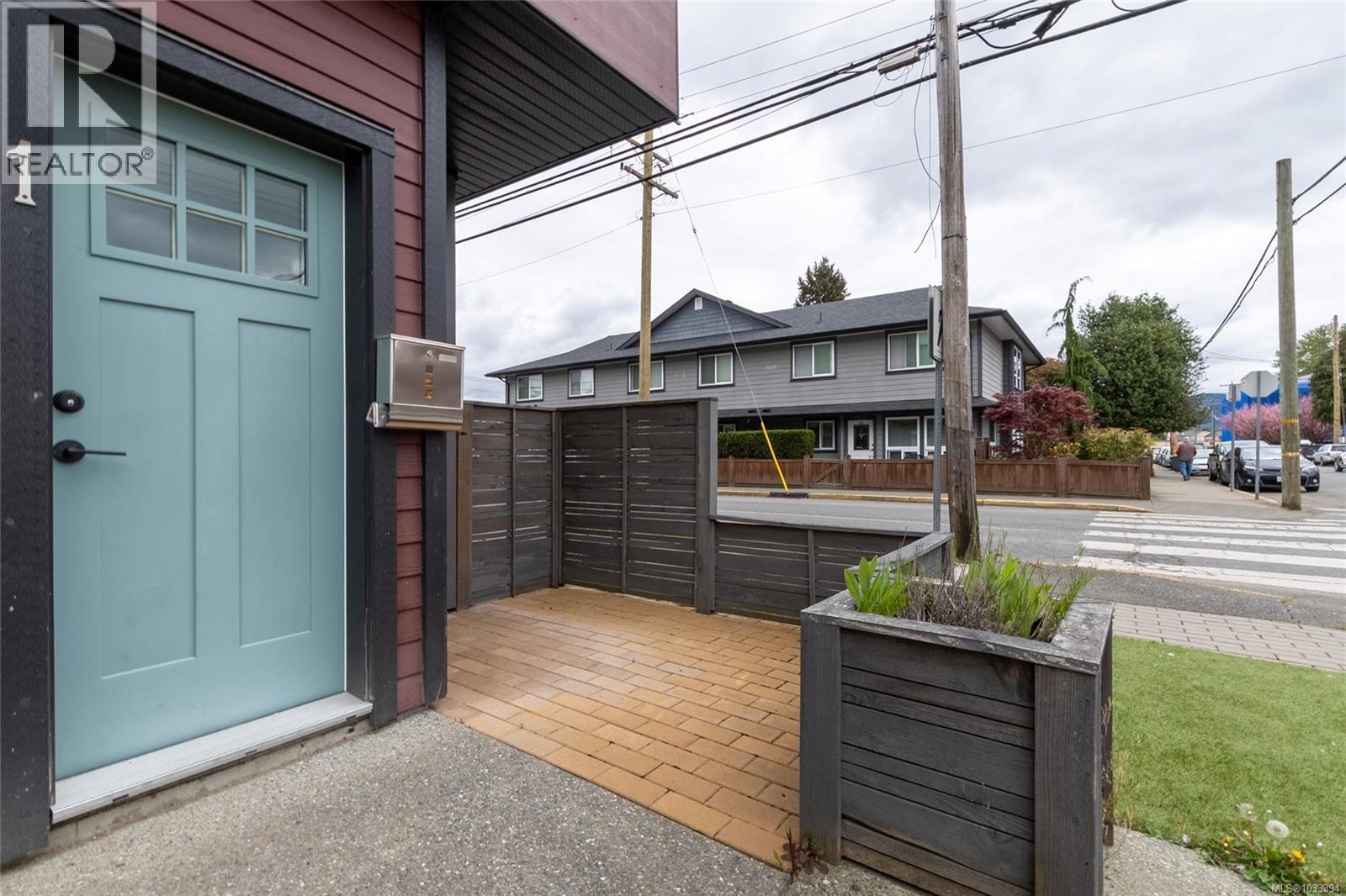 #1 545 JUBILEE St - 5