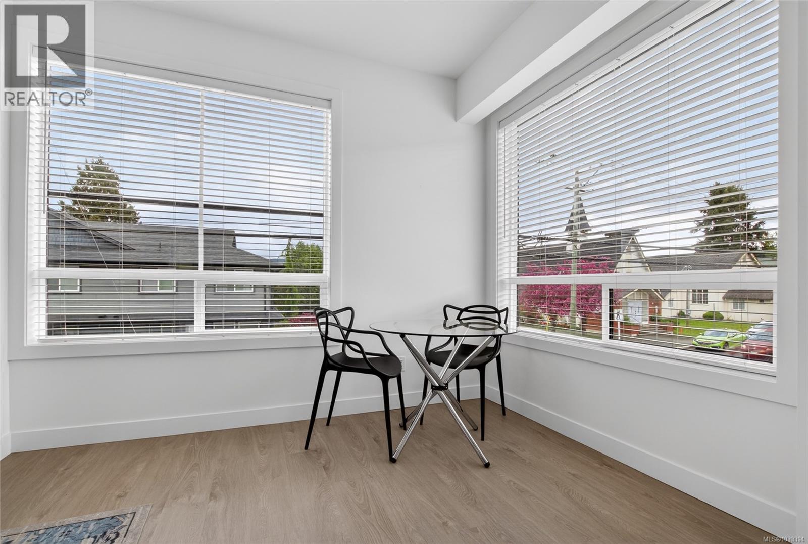 #1 545 JUBILEE St - 24