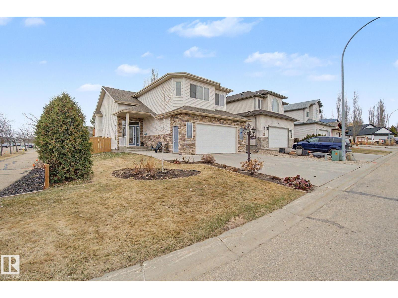 807 OAKLAND PL, Devon