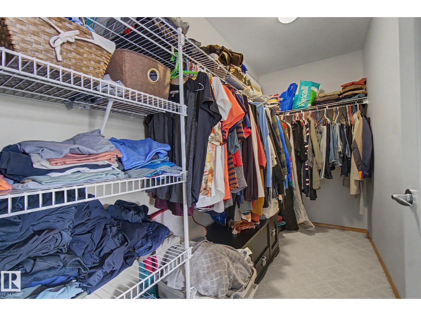 807 OAKLAND PL, Devon