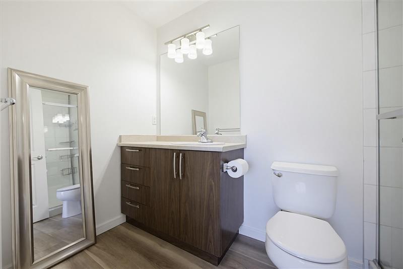 309 45530 MARKET WAY, Garrison Crossing, Chilliwack