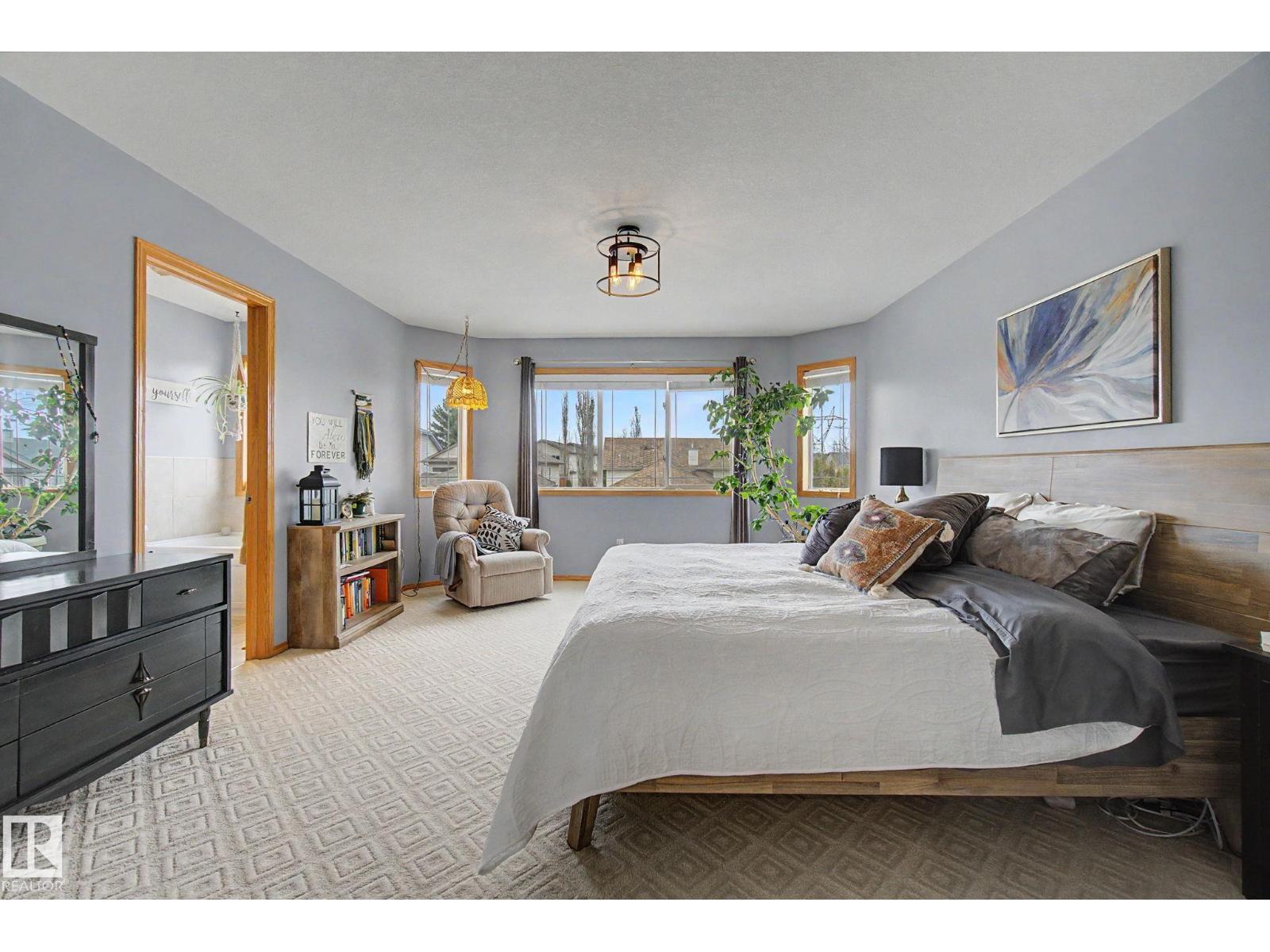 807 OAKLAND PL, Devon