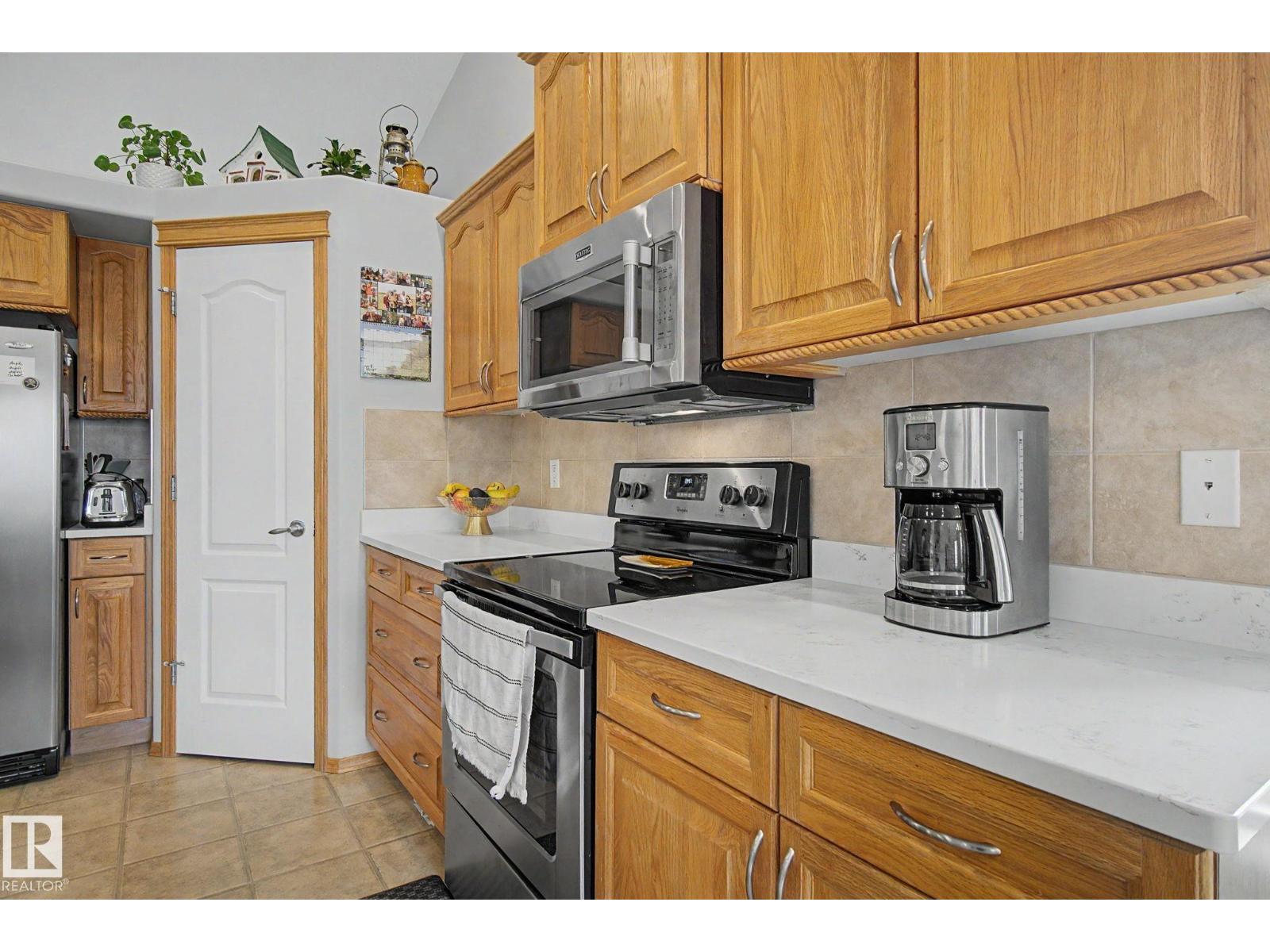 807 OAKLAND PL, Devon