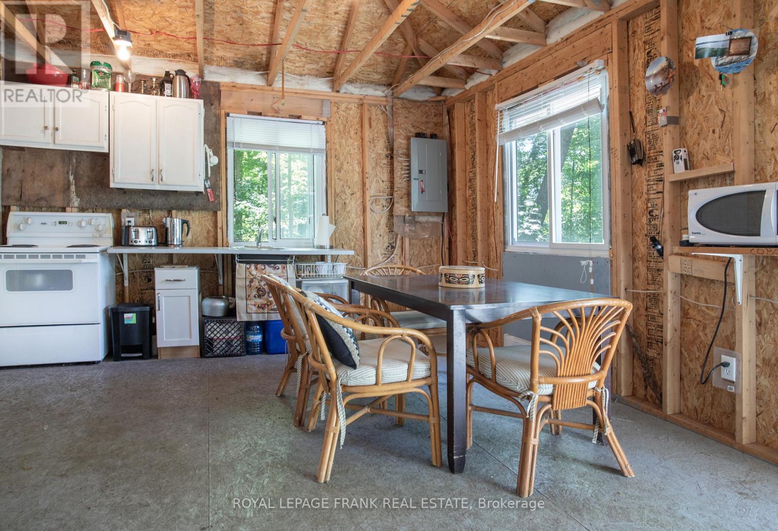 #10 200 INGHAM ROAD - 15