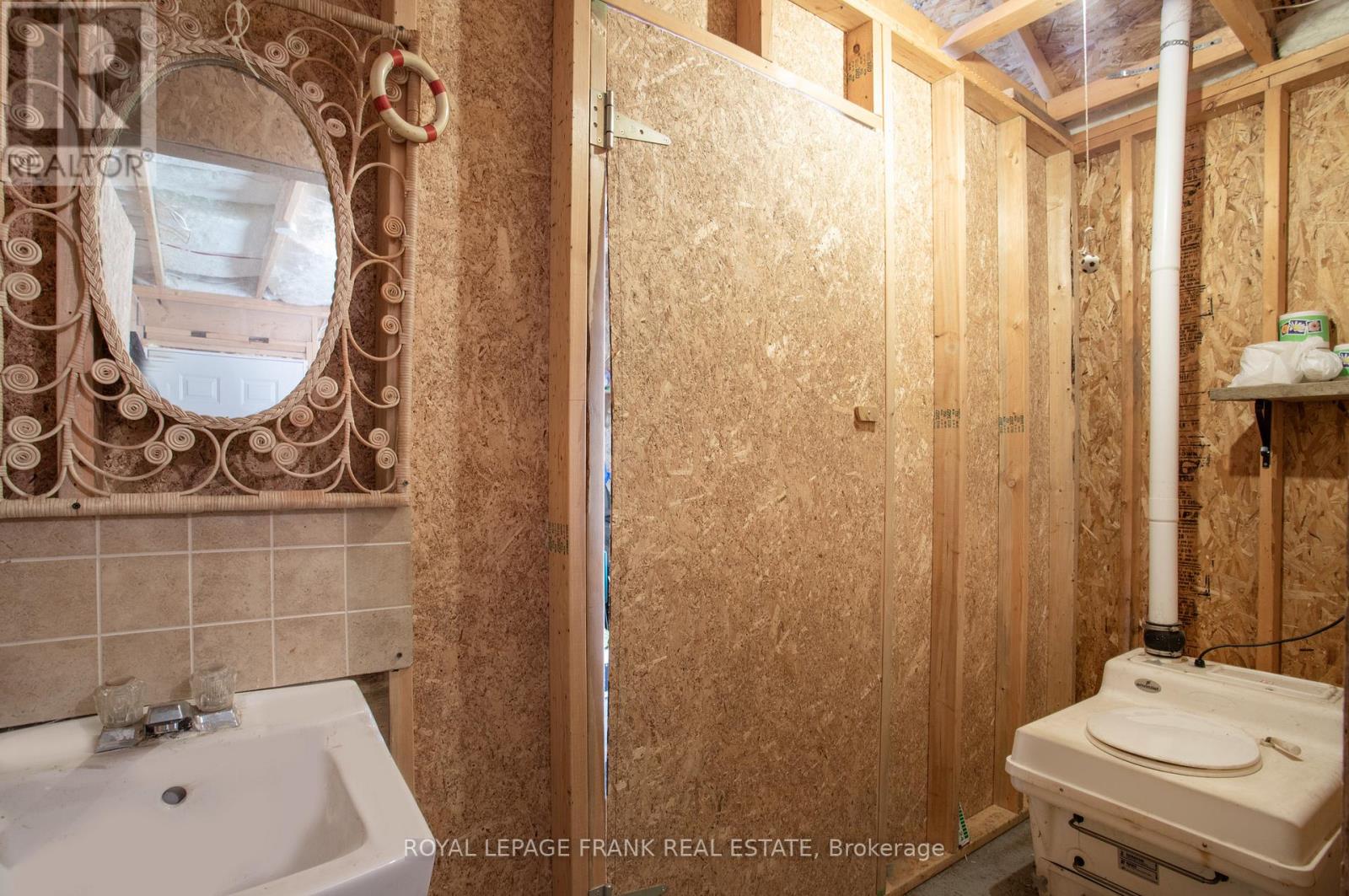 #10 200 INGHAM ROAD - 19