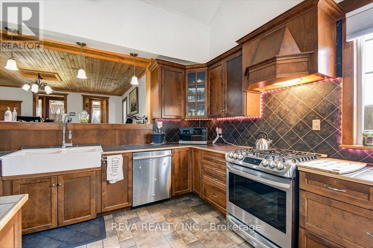 344 HUTSON LAKE ROAD — photo 9