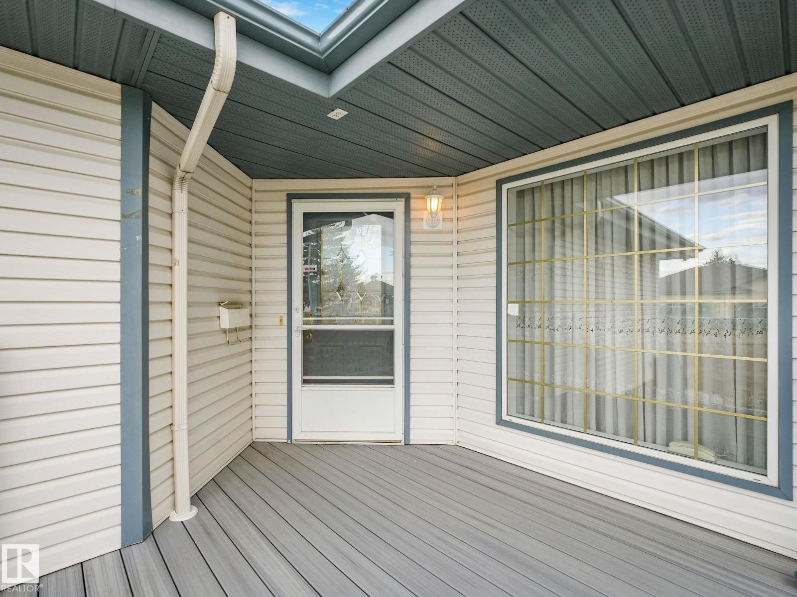 #23 9731 174 ST NW - 8