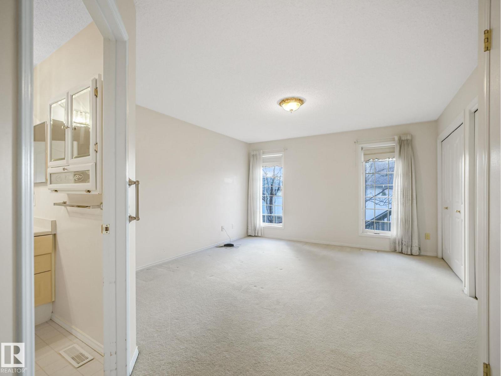 #23 9731 174 ST NW - 26
