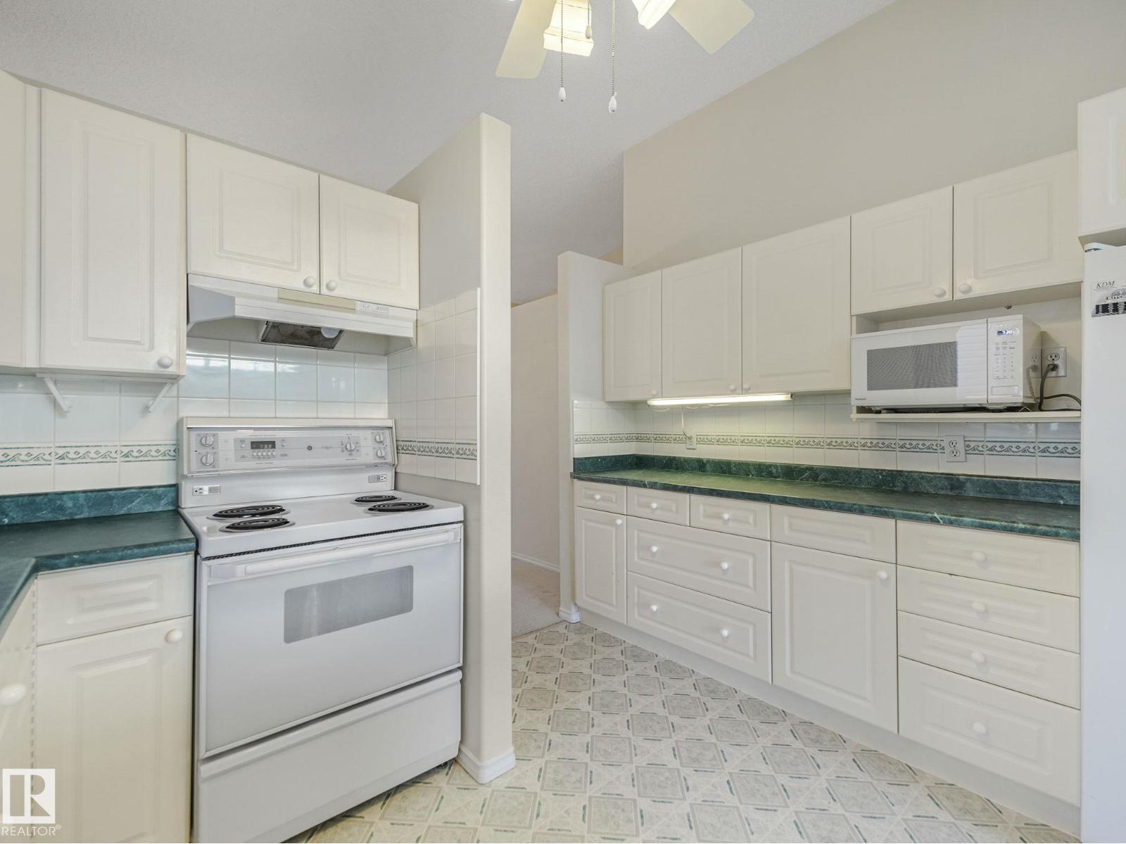 #23 9731 174 ST NW - 42