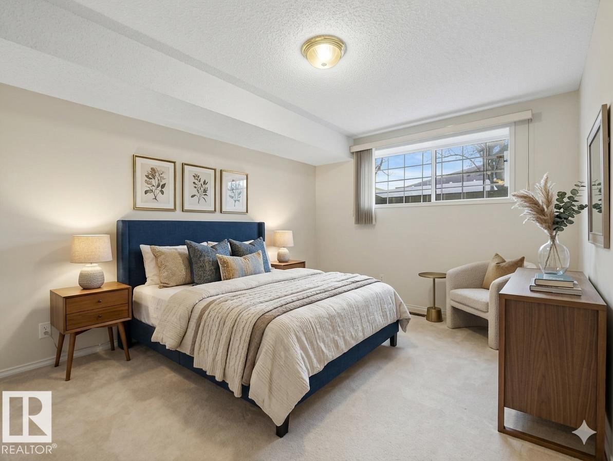 #23 9731 174 ST NW - 52
