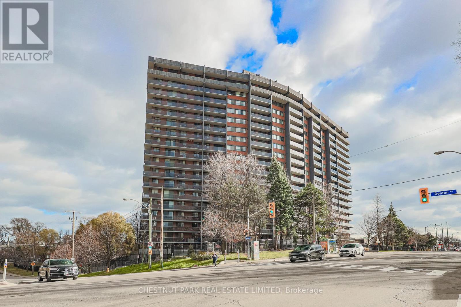 Listing photo of 801 - 757 VICTORIA PARK AVENUE