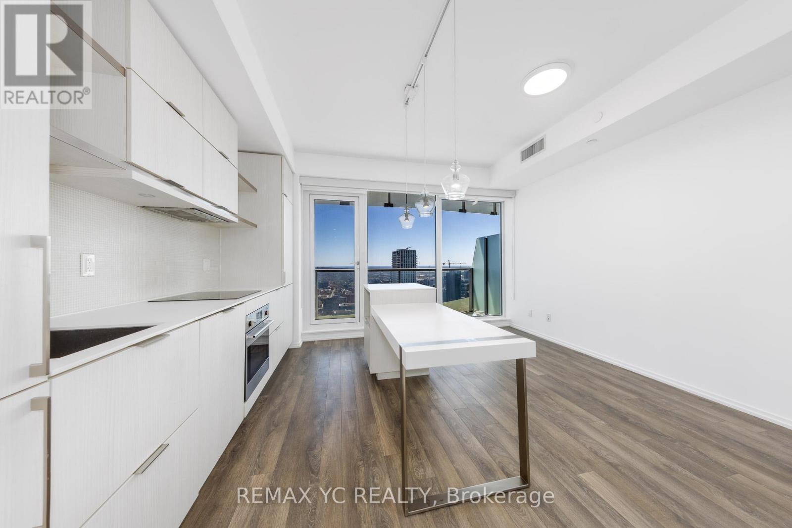 4404 - 197 YONGE STREET - photo 4