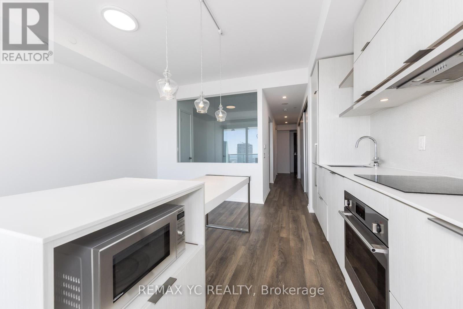4404 - 197 YONGE STREET — photo 7