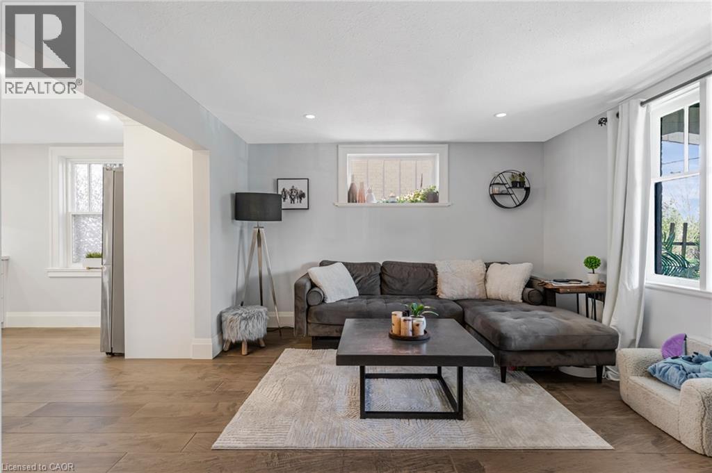 129 AHRENS Street W, Kitchener, Ontario, N2H4L4 — Photo 12