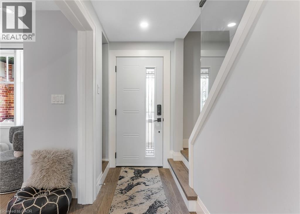 129 AHRENS Street W, Kitchener, Ontario, N2H4L4 — Photo 10