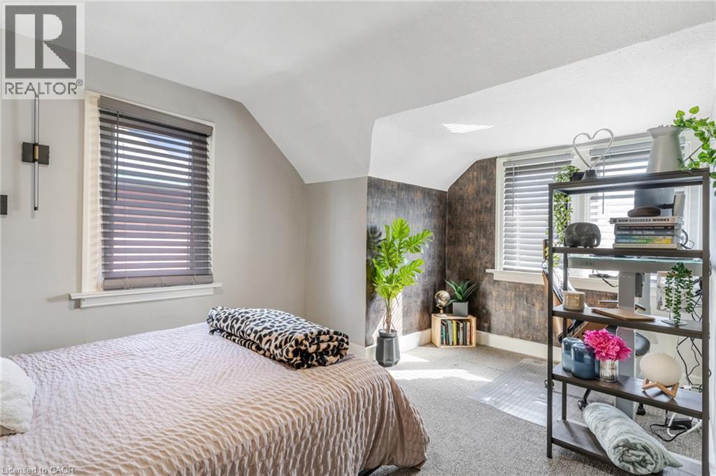 129 AHRENS Street W, Kitchener, Ontario, N2H4L4 — Photo 23