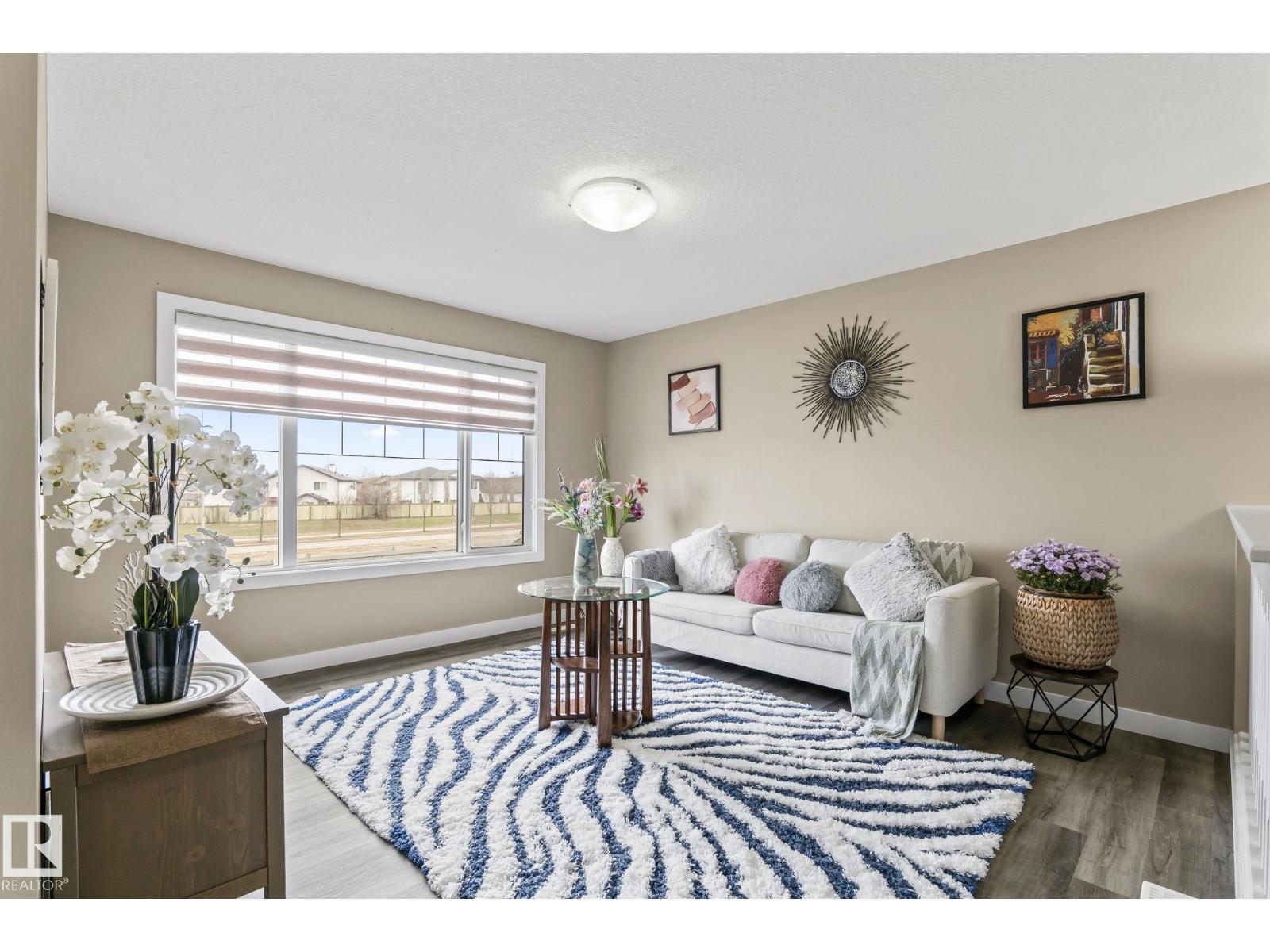 8431 216 ST NW NW, Edmonton