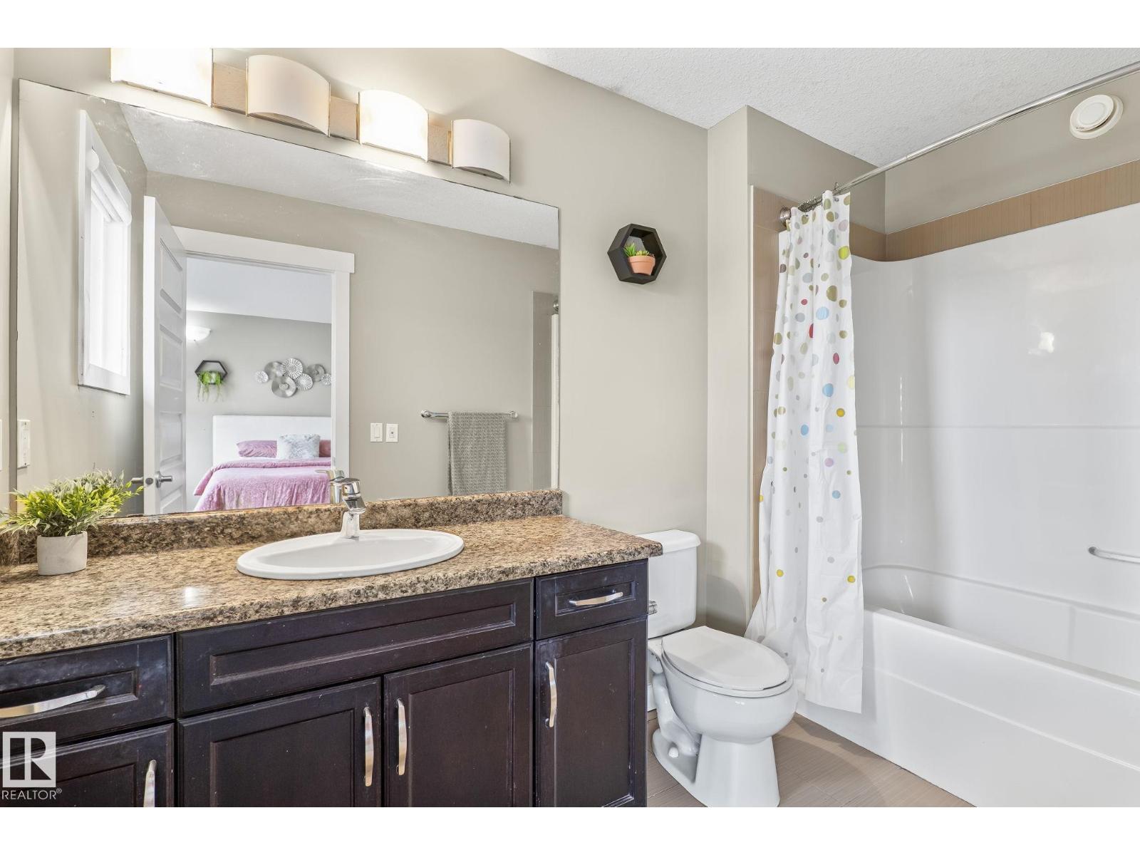 8431 216 ST NW NW, Edmonton