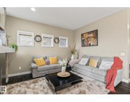 8431 216 St Nw Nw, Edmonton, AB T5T4W2 Photo 8