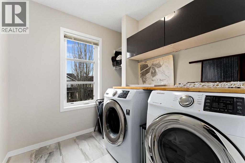205 Copperpond Parade SE - 22