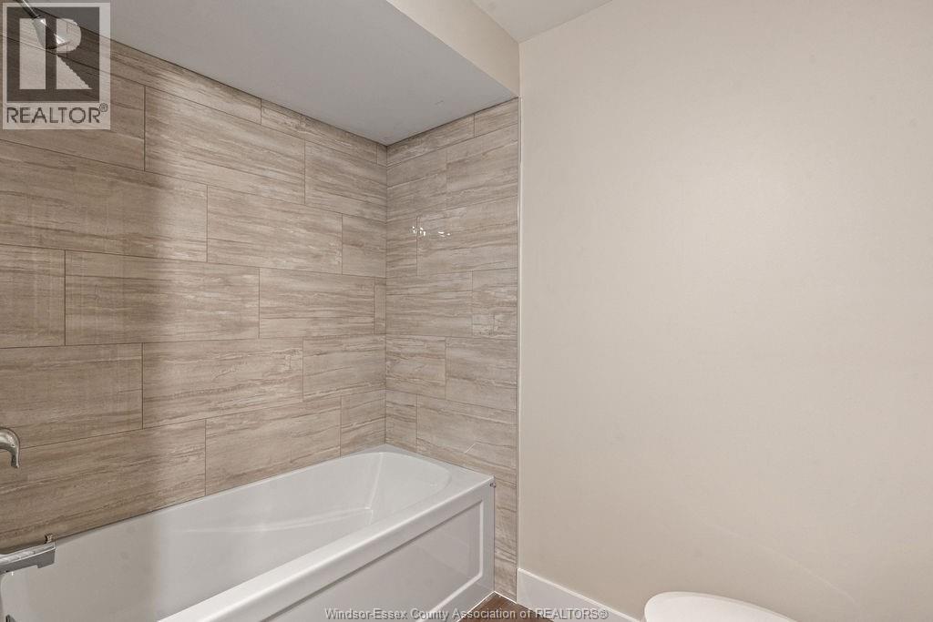 157 FAIRVIEW AVENUE East, Essex, Ontario, N8M2R3 — Photo 13