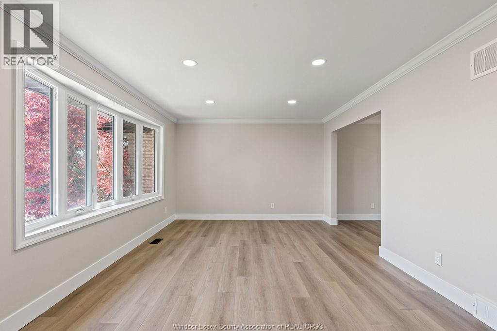 157 FAIRVIEW AVENUE East, Essex, Ontario, N8M2R3 — Photo 4