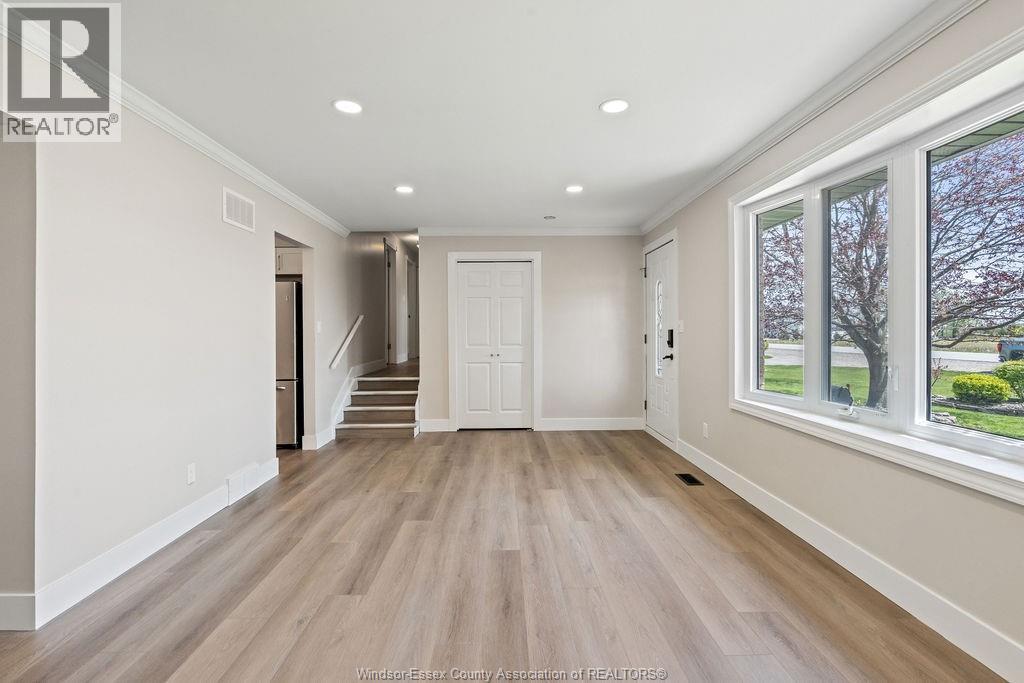 157 FAIRVIEW AVENUE East, Essex, Ontario, N8M2R3 — Photo 5