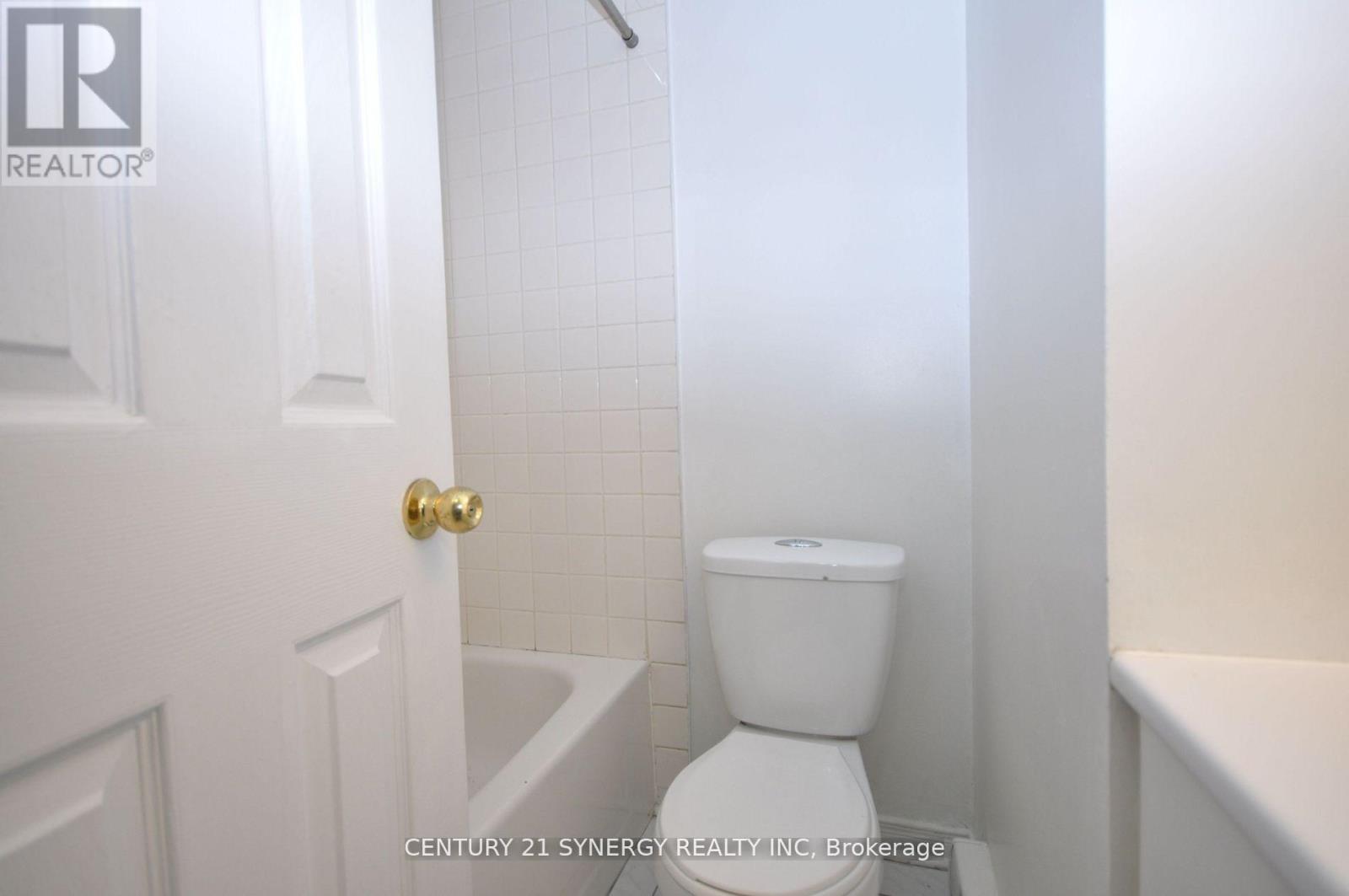 2 Bed, 1 Bath Multi-Family for Rent in Ottawa – 2 – 450 MACLAREN STREET, Ottawa – MLS# X13055472 - Image 16