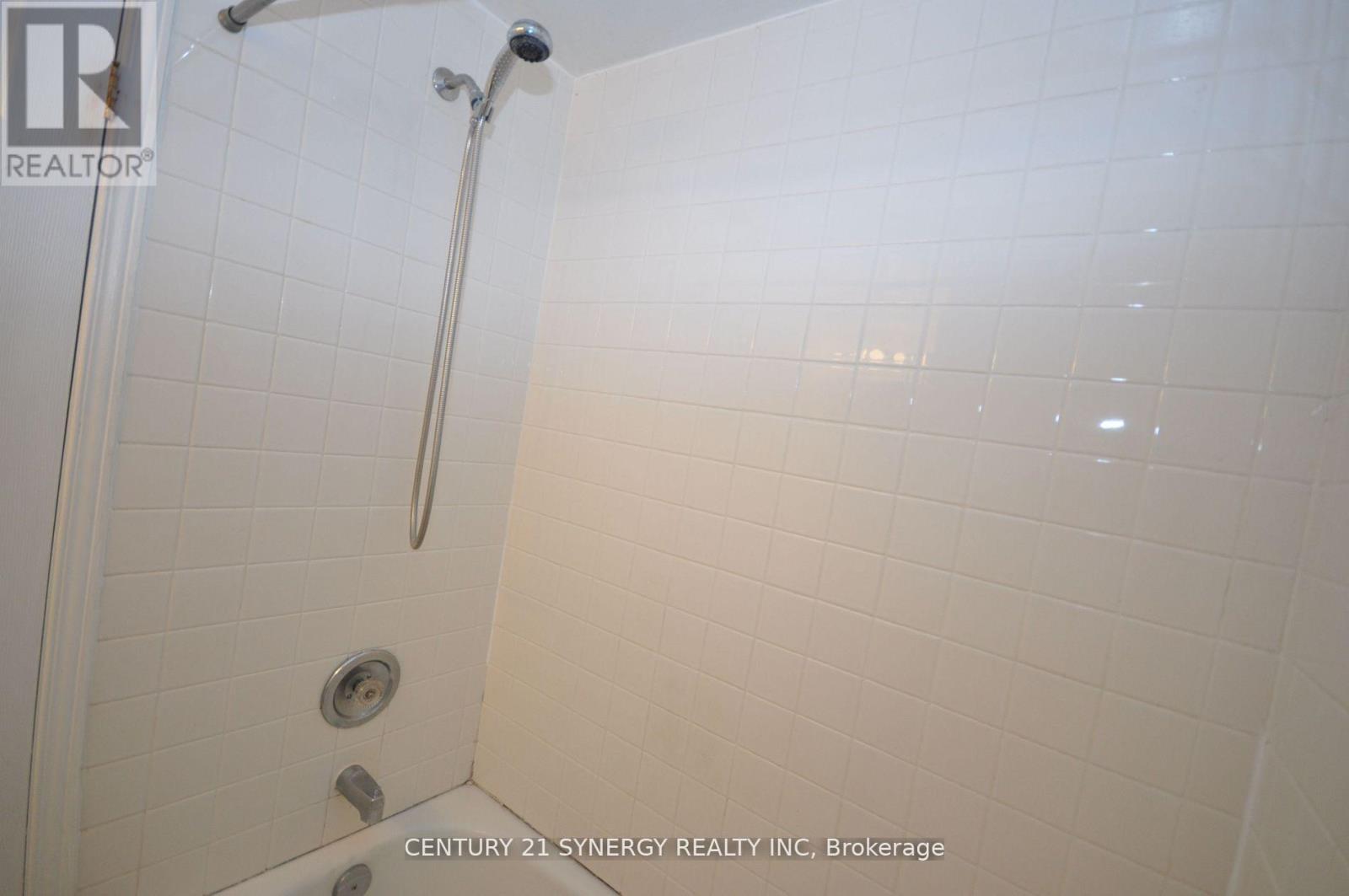 2 Bed, 1 Bath Multi-Family for Rent in Ottawa – 2 – 450 MACLAREN STREET, Ottawa – MLS# X13055472 - Image 17