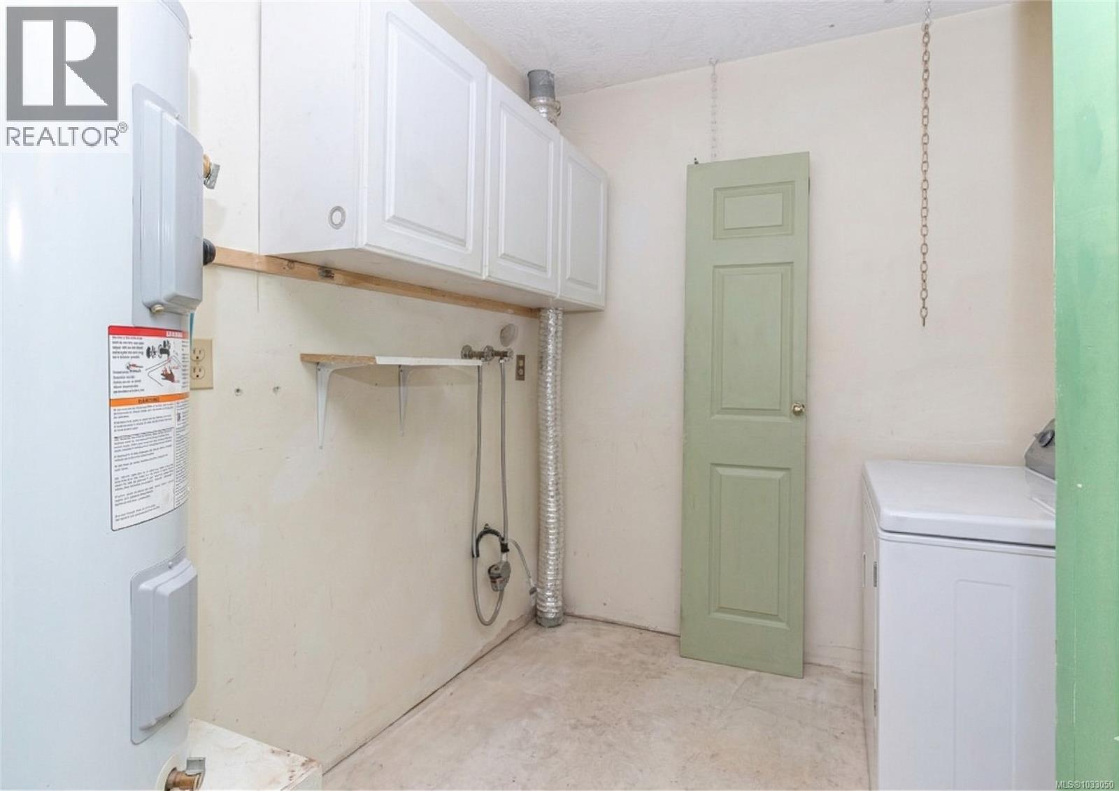 #402 832 Fisgard St - 8