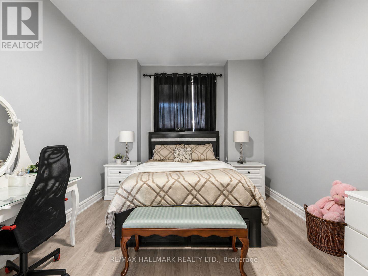 141 PALMERSTON AVENUE - 5