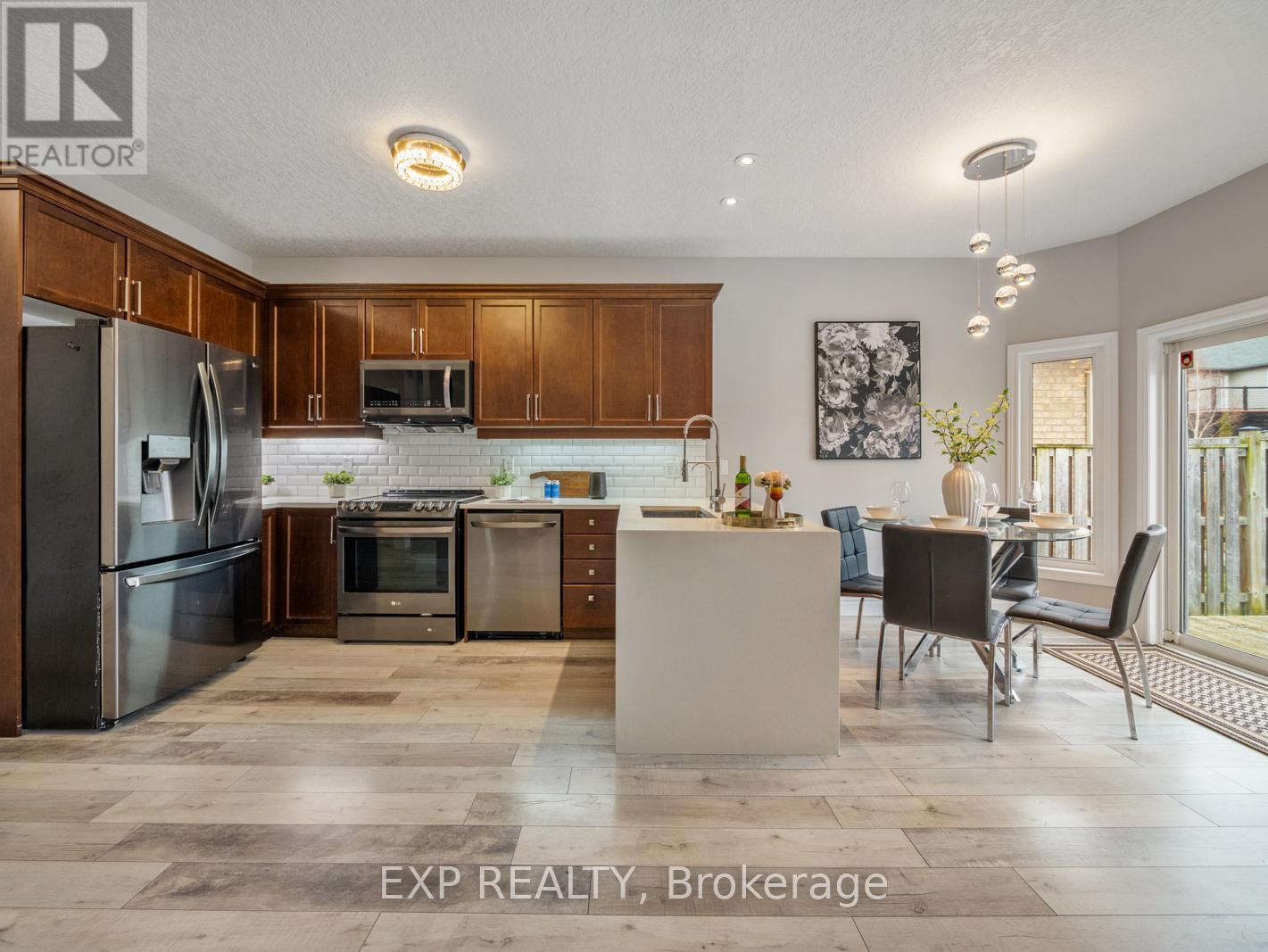 1260 OLD ZELLER DRIVE — photo 6
