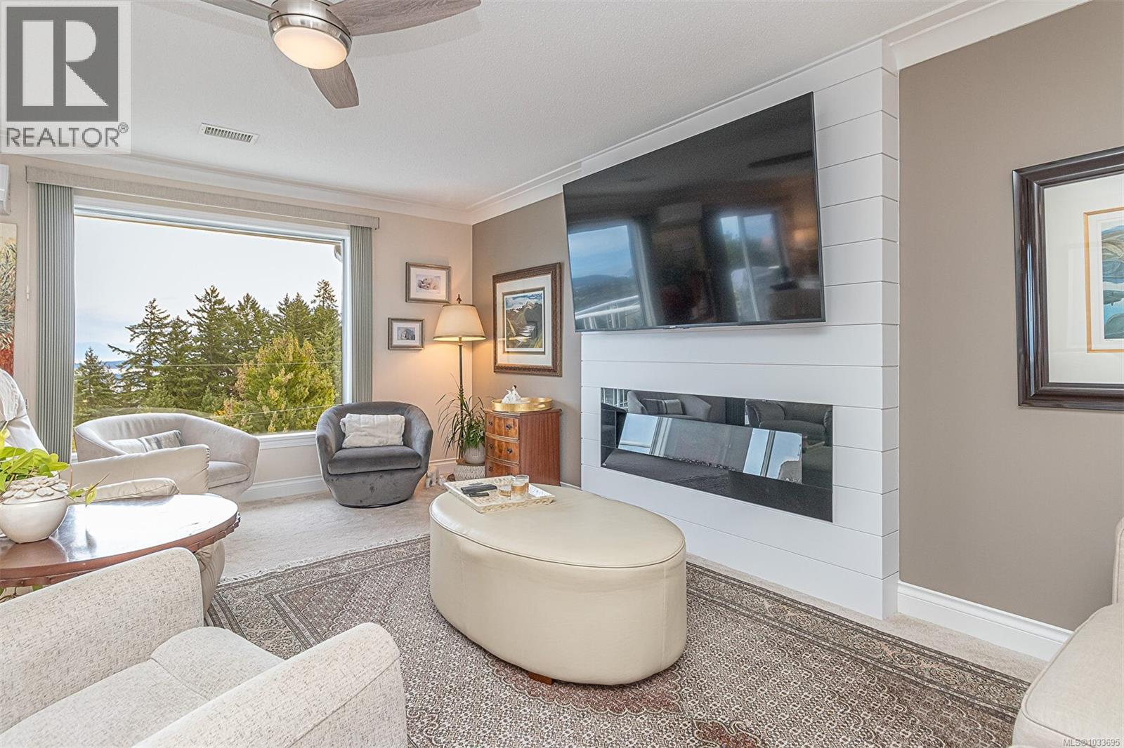 1089 College Dr, Nanaimo