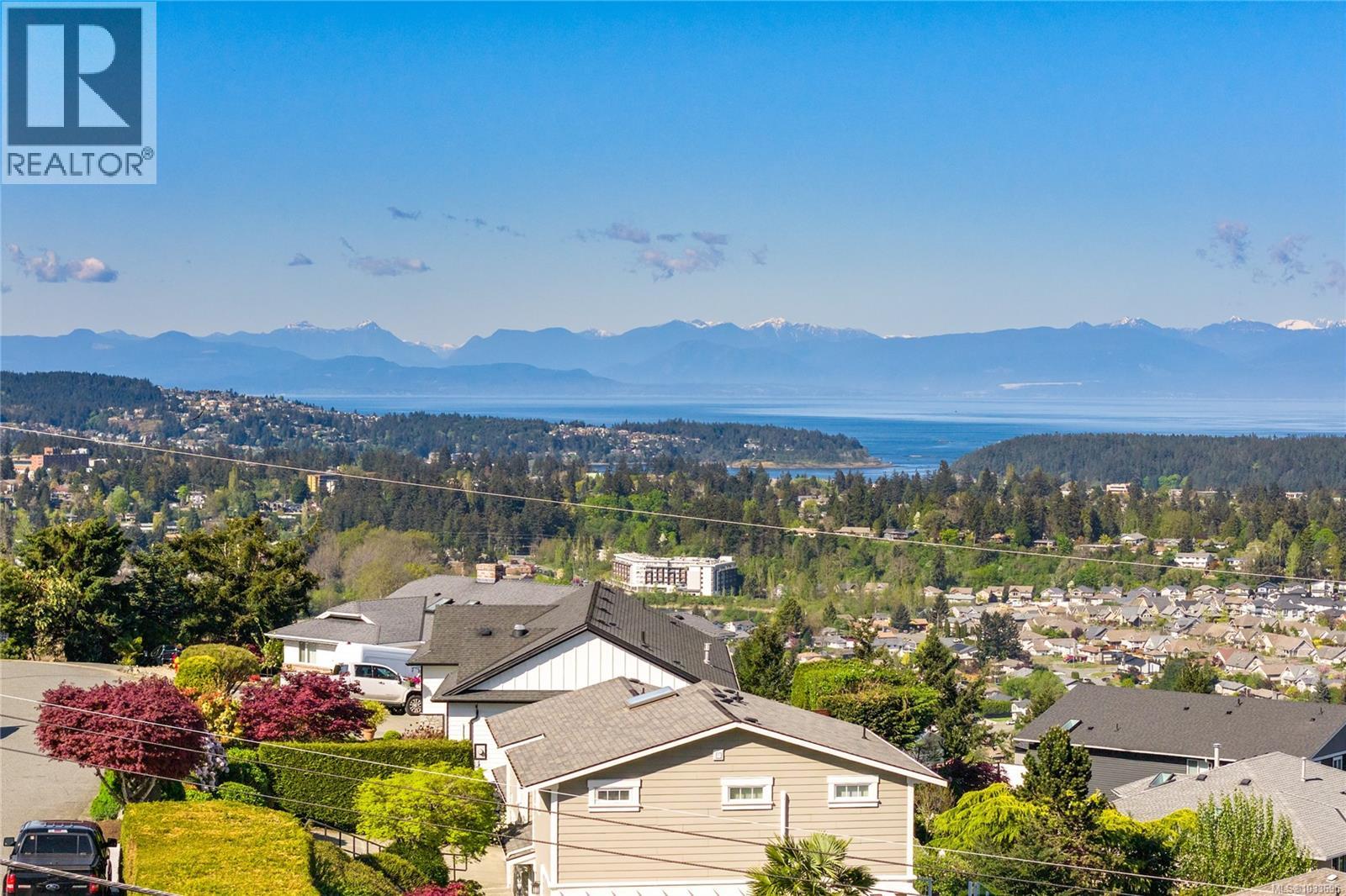 1089 College Dr, Nanaimo