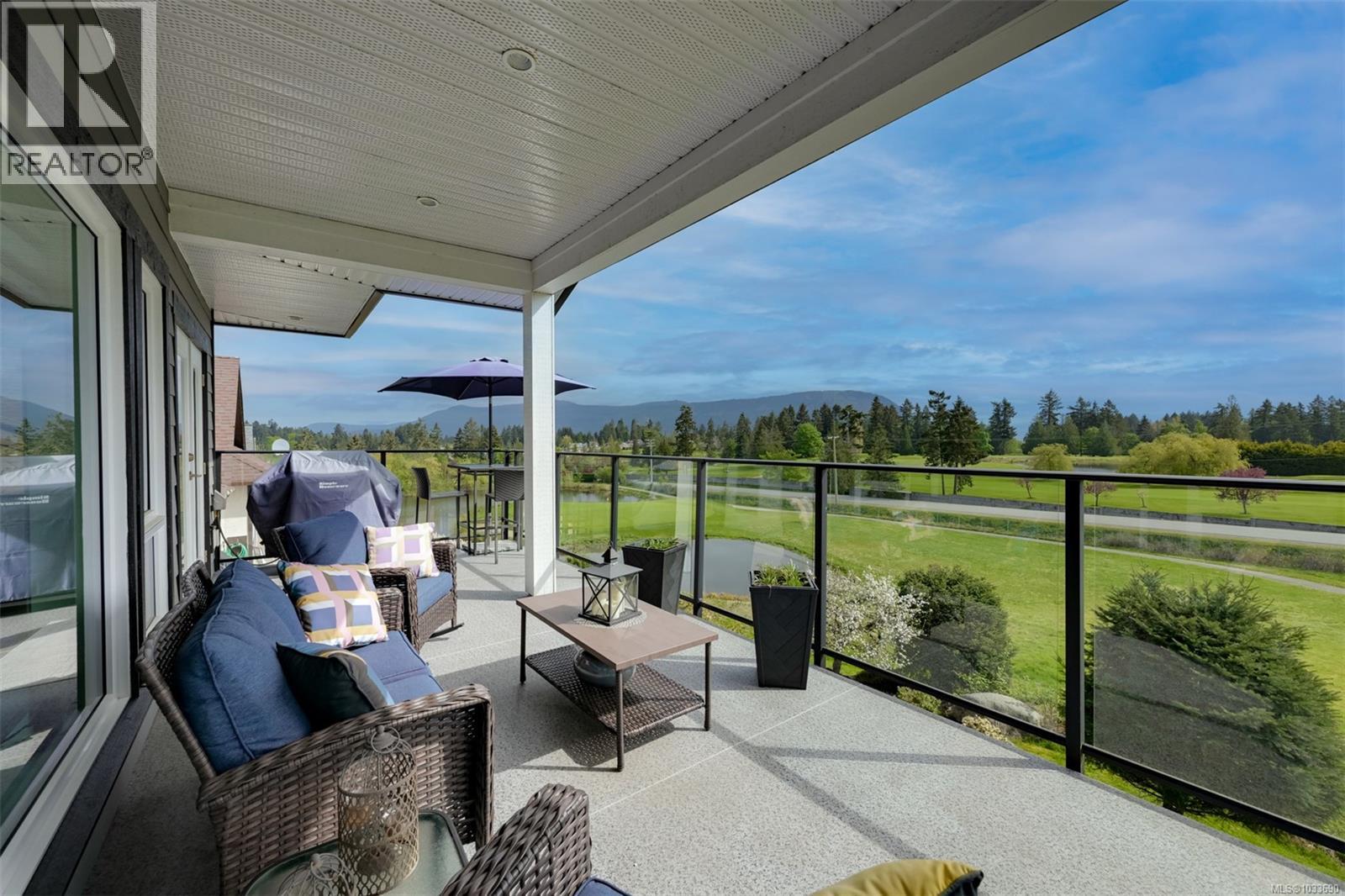 853 Country Club Dr - 1