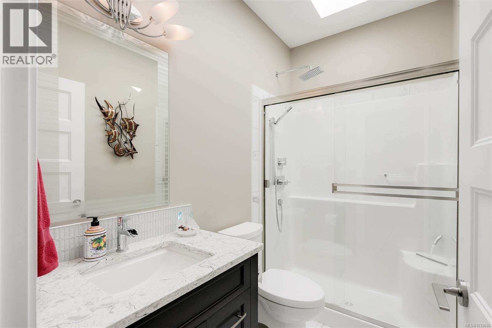 853 Country Club Dr, Cobble Hill