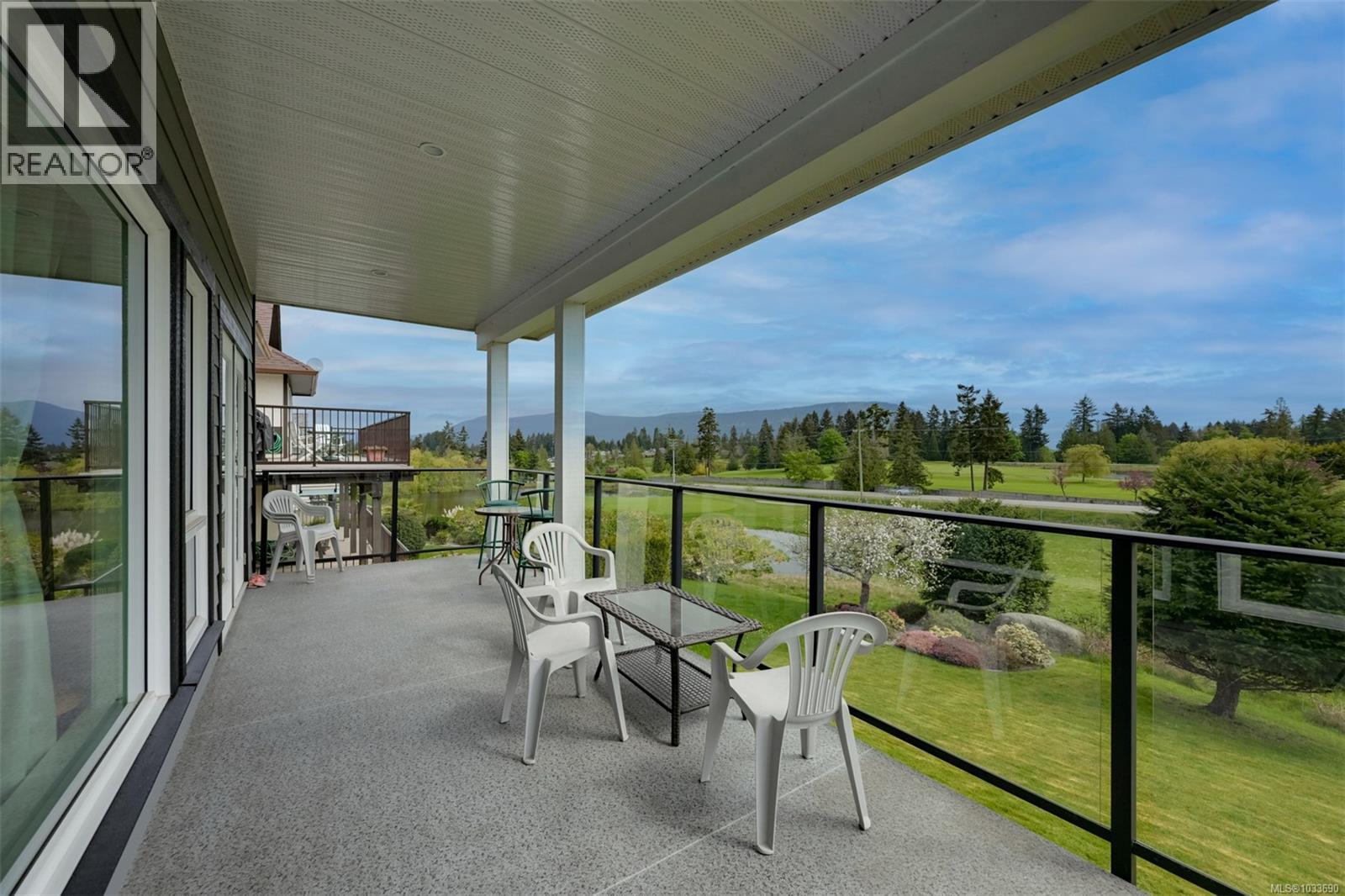 853 Country Club Dr - 61
