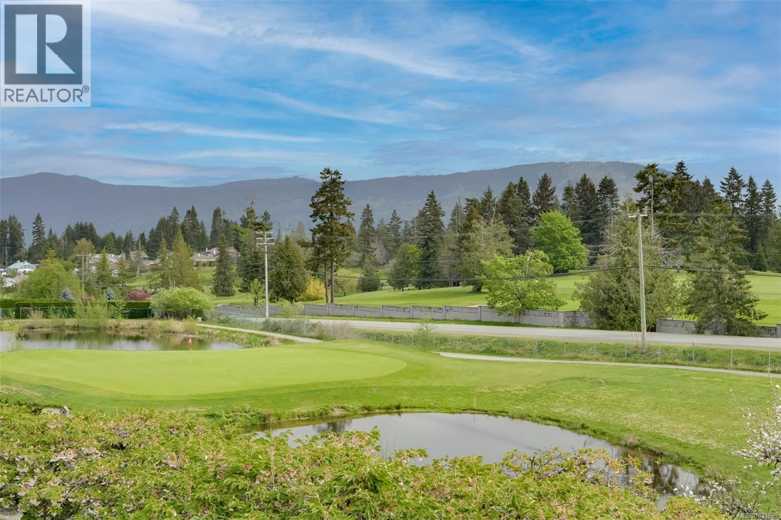 853 Country Club Dr, Cobble Hill