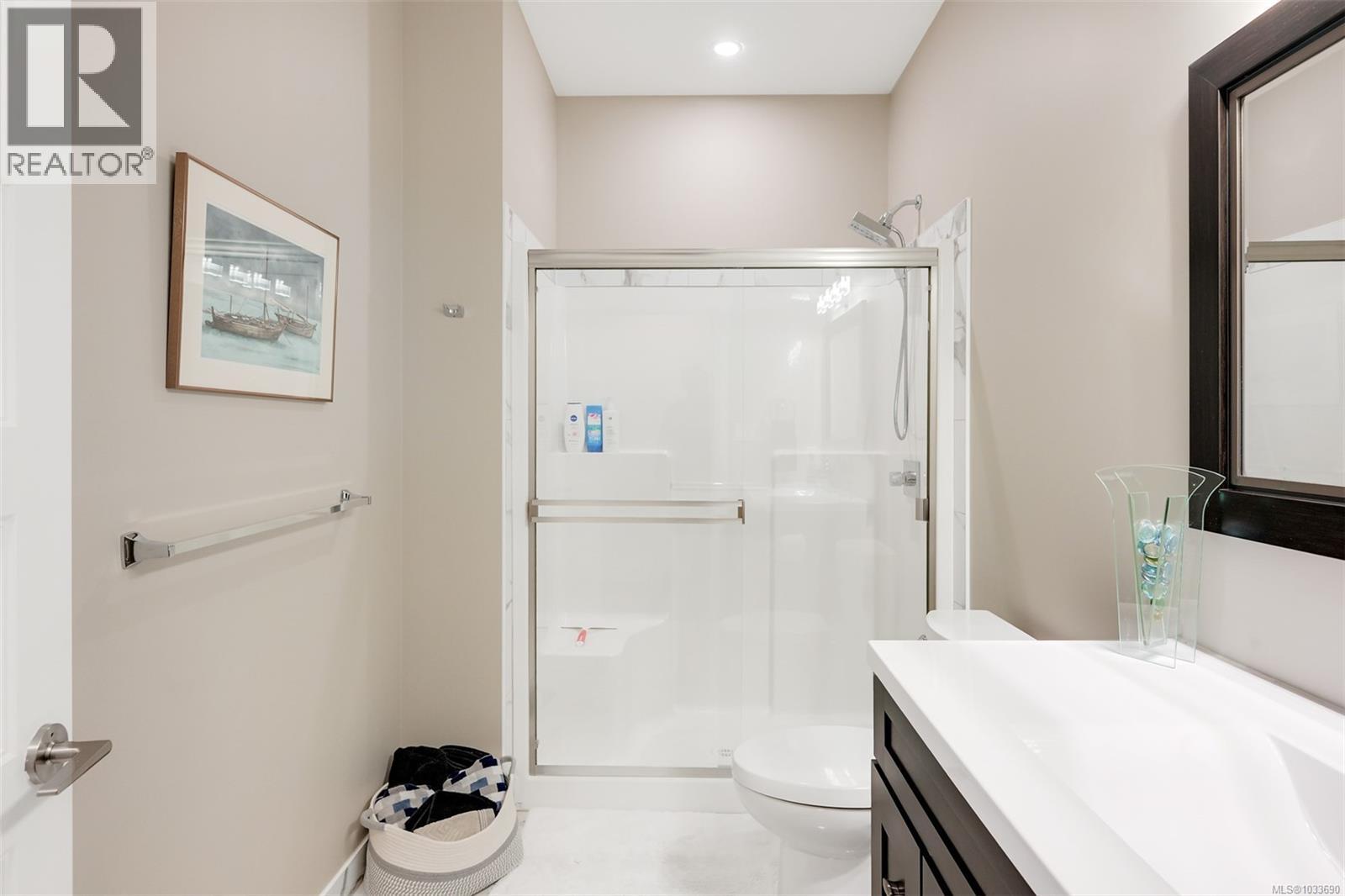 853 Country Club Dr, Cobble Hill