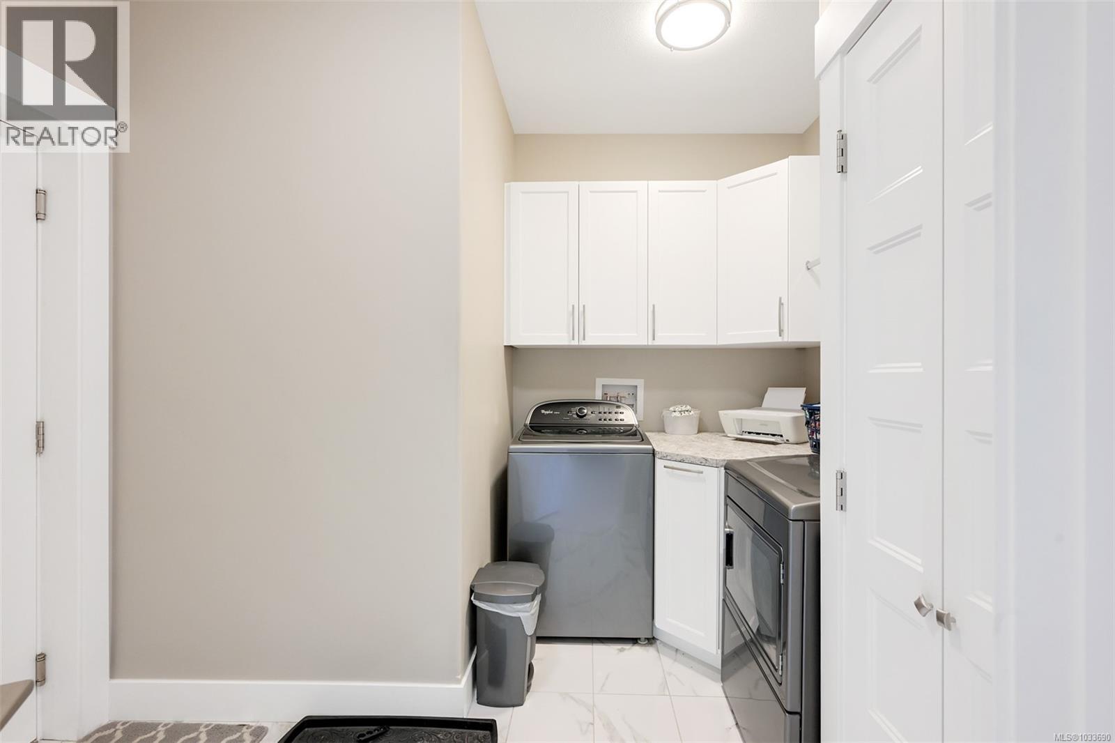 853 Country Club Dr, Cobble Hill